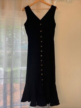 Classic Black Button-Front V-Neck Midi Dress